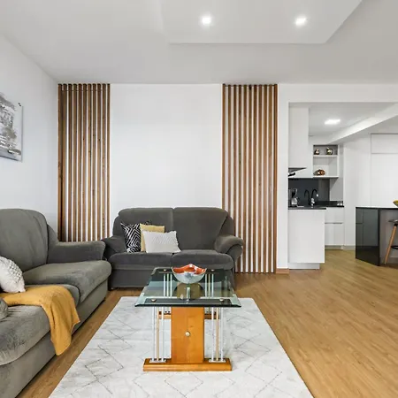 Summertime By Homie Apartment