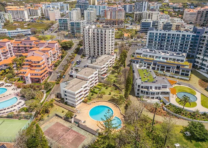 Summertime By Homie Funchal (Madeira)