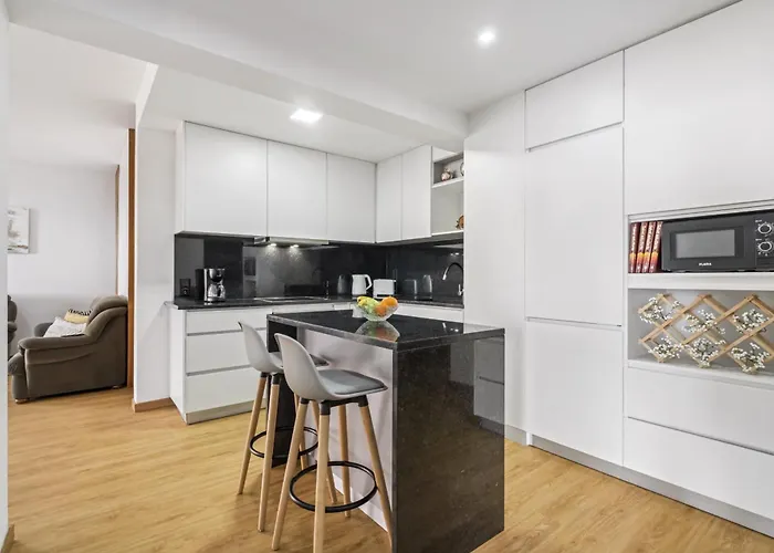 Summertime By Homie Funchal (Madeira)